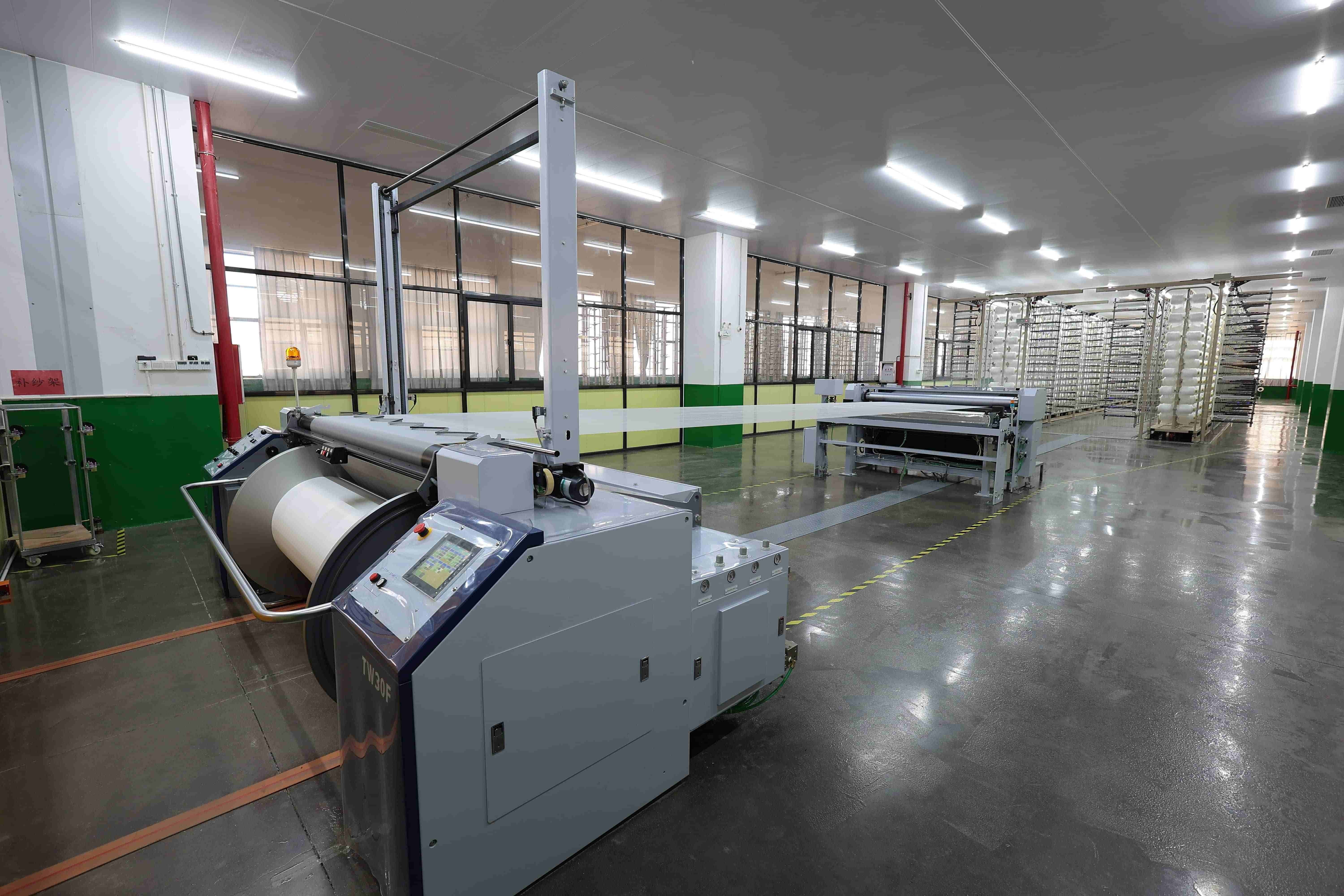 實(shí)驗(yàn)車(chē)間